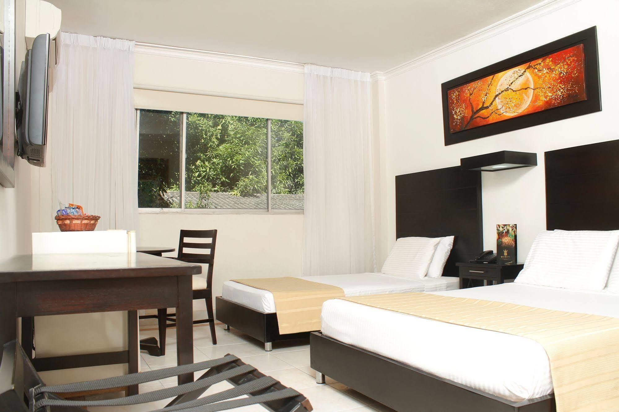 Hotel Genova Centro Barranquilla  Extérieur photo